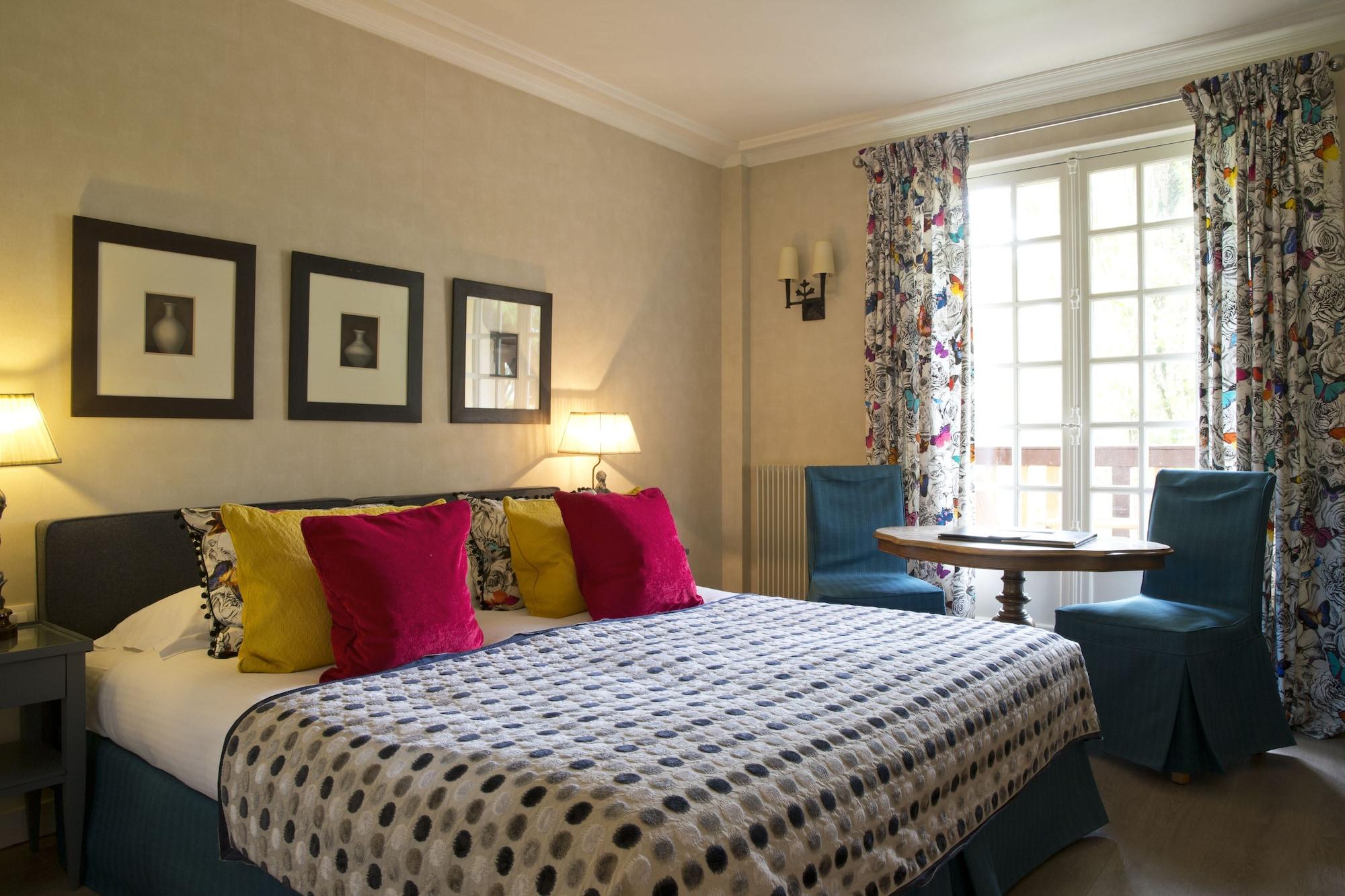 Cazaudehore, Hotel De Charme Au Vert Saint-Germain-en-Laye Zewnętrze zdjęcie
